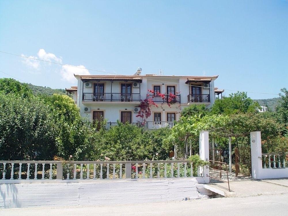 Guesthouse Christos سكوبيلوس تاون المظهر الخارجي الصورة