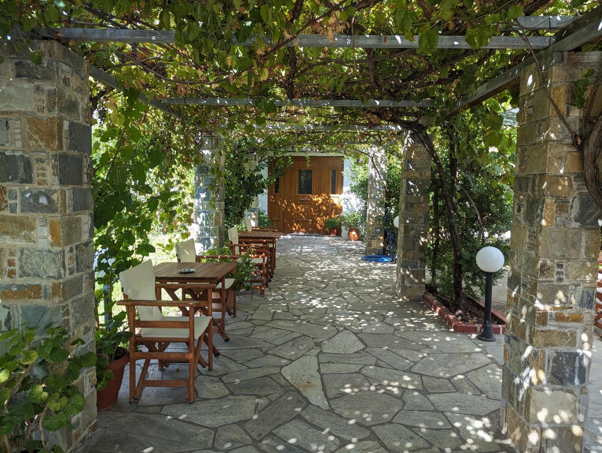 Guesthouse Christos سكوبيلوس تاون المظهر الخارجي الصورة