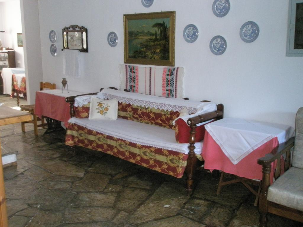 Guesthouse Christos سكوبيلوس تاون المظهر الخارجي الصورة