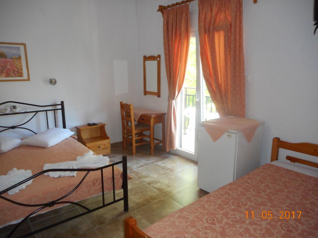 Guesthouse Christos سكوبيلوس تاون المظهر الخارجي الصورة
